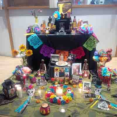 2 Dia de Los Muertos Oct 31 2015 at Roslindale Library